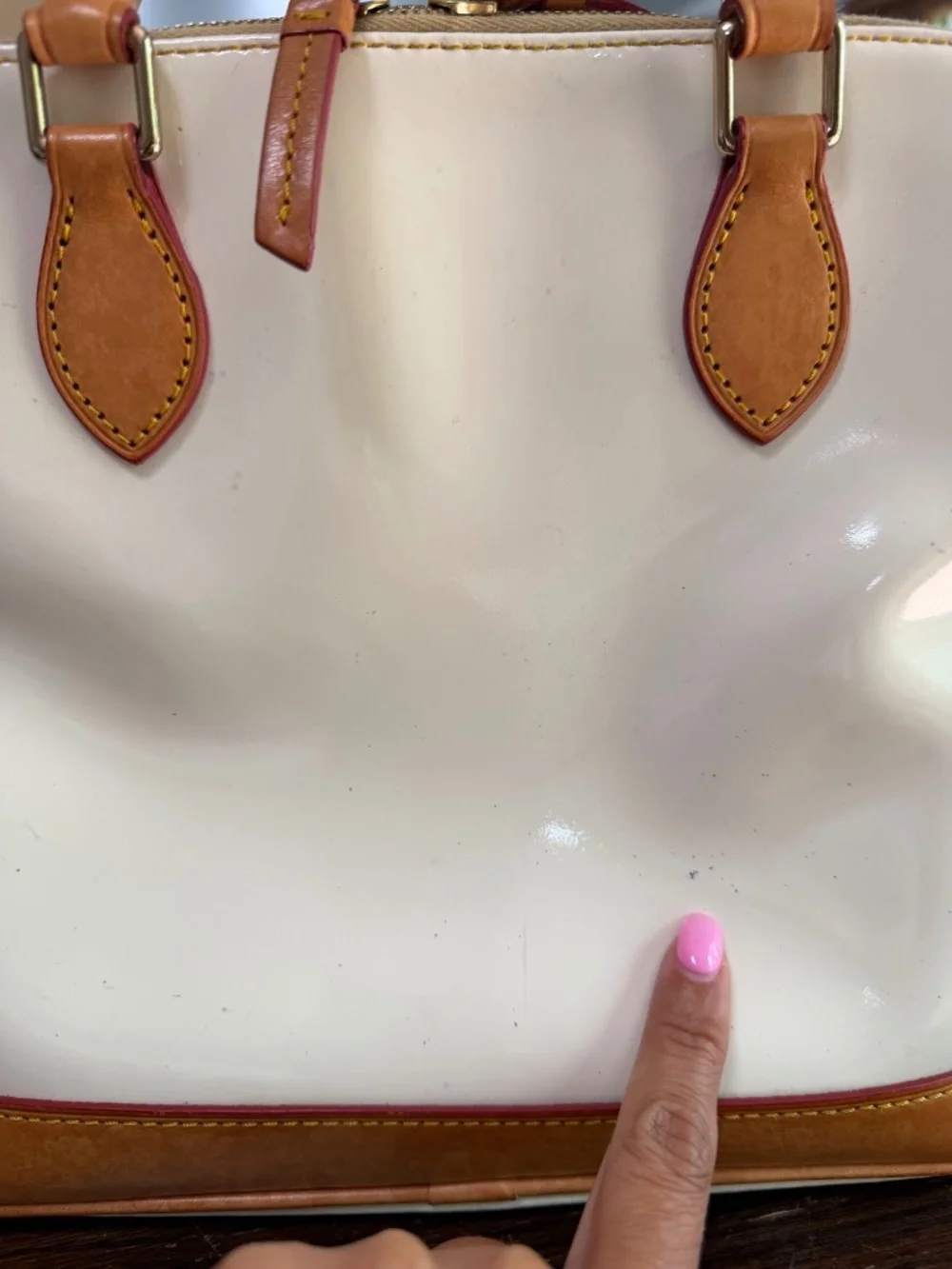 Dooney & Bourke this iconic